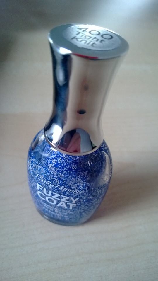 sally hansen fuzzy kék.jpg