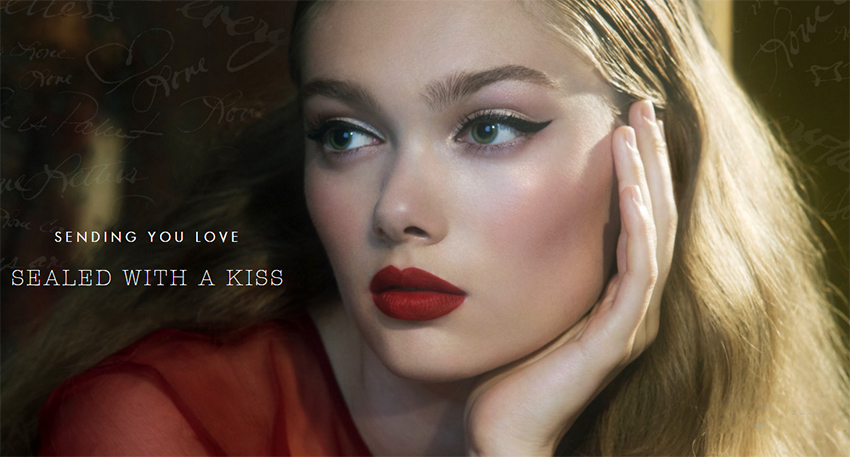 stila-sealed-with-a-kiss-makeup-collection-for-holiday-2015.jpg