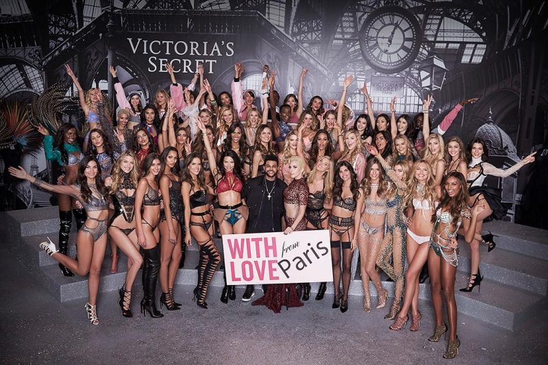 victorias-secret-2016-fashion-show-models-800x533.jpeg