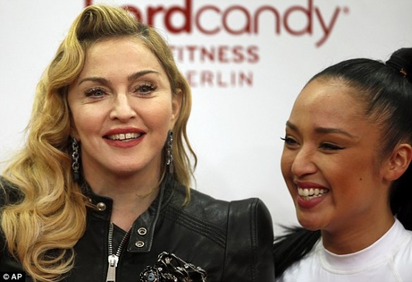 4-Madonna Berlin.jpg