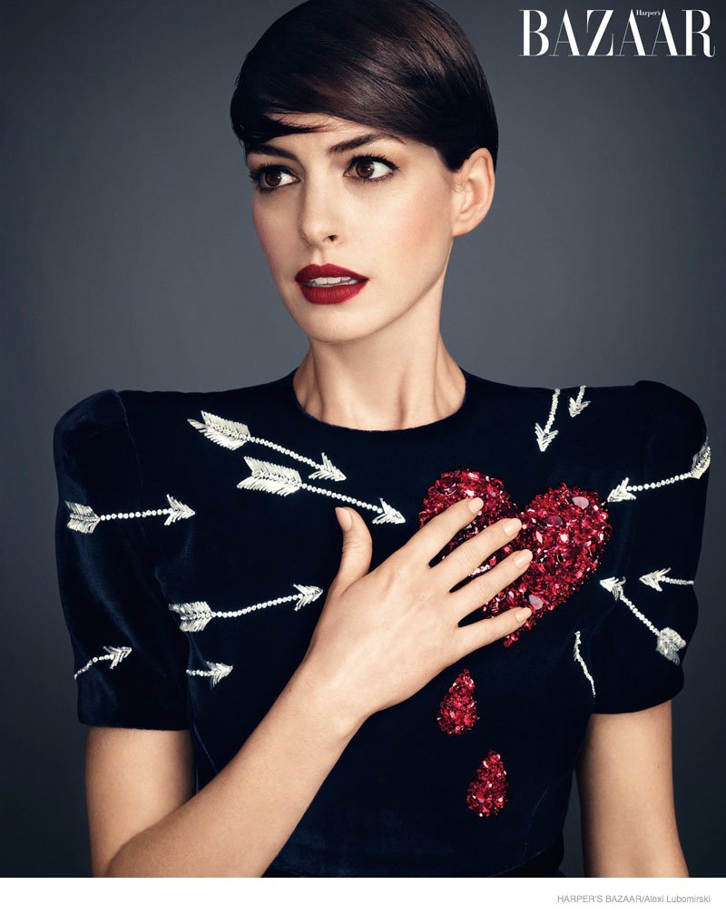 anne-hathaway-harpers-bazaar-november-2014-photoshoot02.jpg