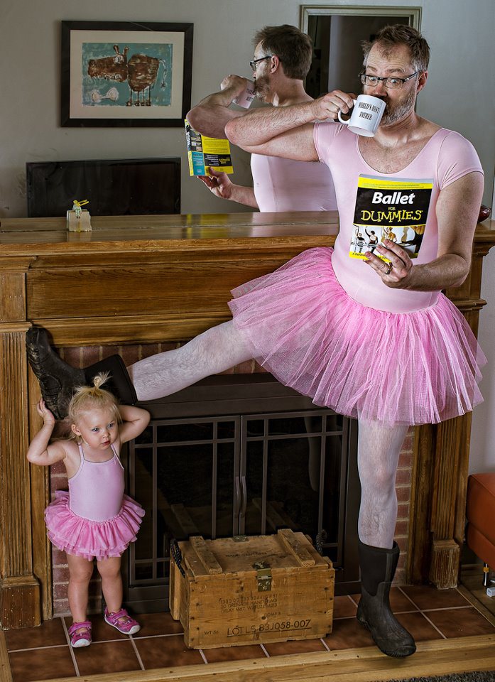 cool-best-father-baby-funny-photography-chicquero-ballet-class.jpg