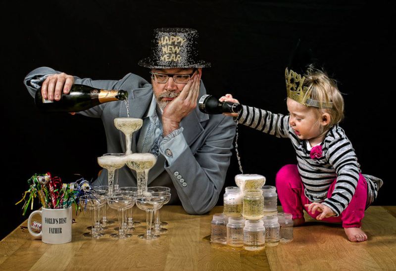 cool-best-father-baby-funny-photography-chicquero-champagne-happy-new-year.jpg
