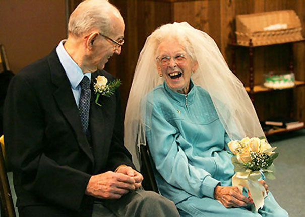 elderly-couple-wedding-photography-6_605.jpg