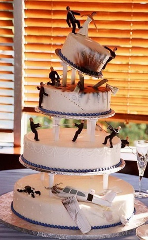 funny wedding cake.jpg