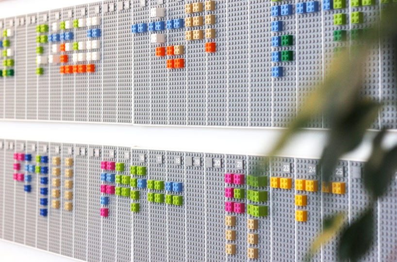 lego-calendar-vitamin-syncs-with-google-calendar-designboom01.jpg