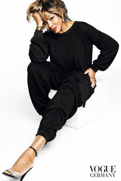 tina-turner-indlekofer-knoepfel-vogue-april-2013-2_article_gallery_portrait.jpg