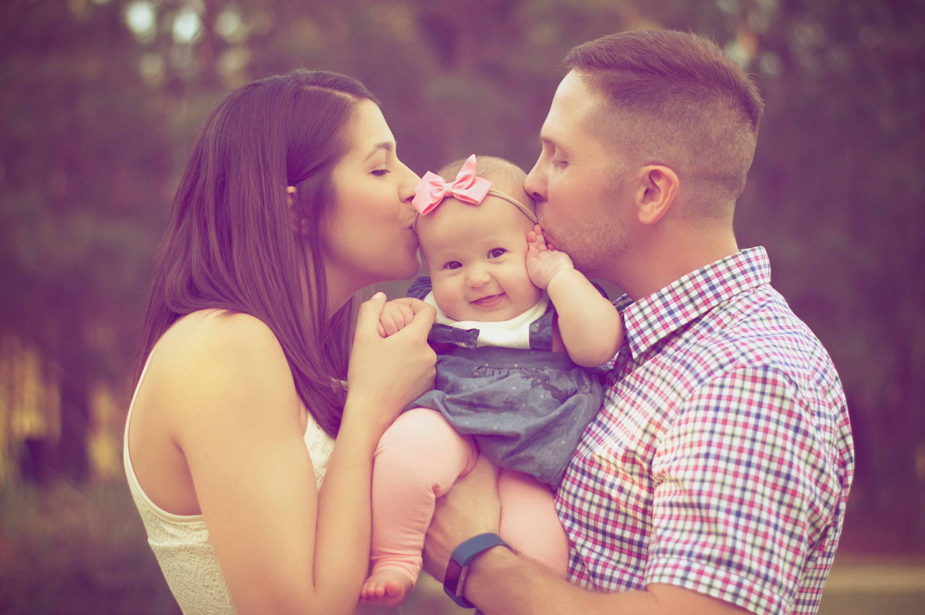 affection-baby-baby-girl-beautiful-377058_1.jpg