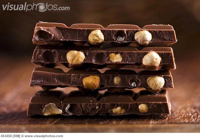 bars_of_chocolate_with_whole_nuts_close-up_453458.jpg