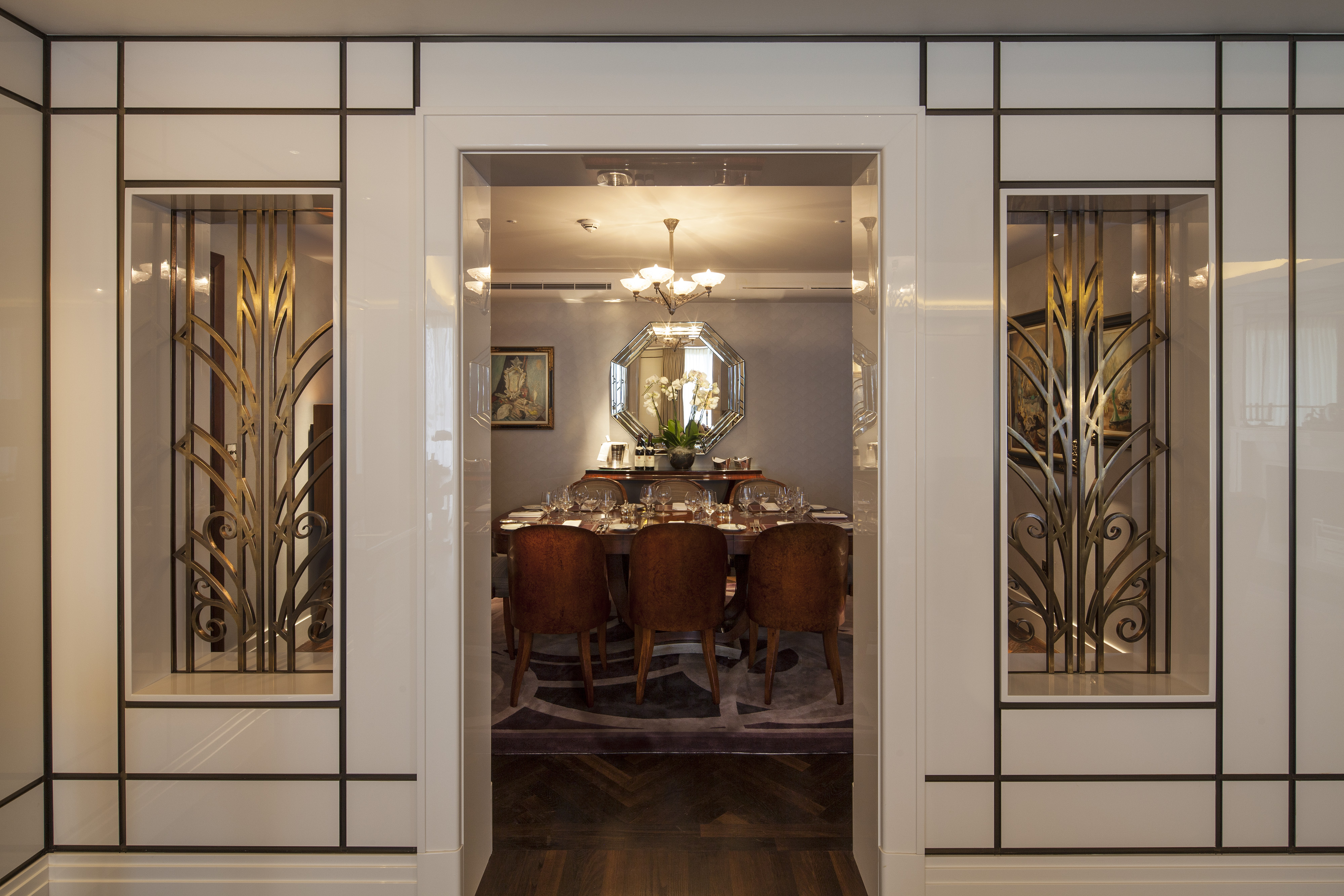8306-presidential-dining-doorway.jpg