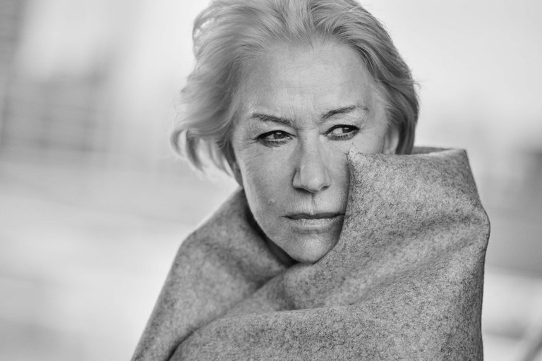 01pirelli-helen-mirren-master768.jpeg