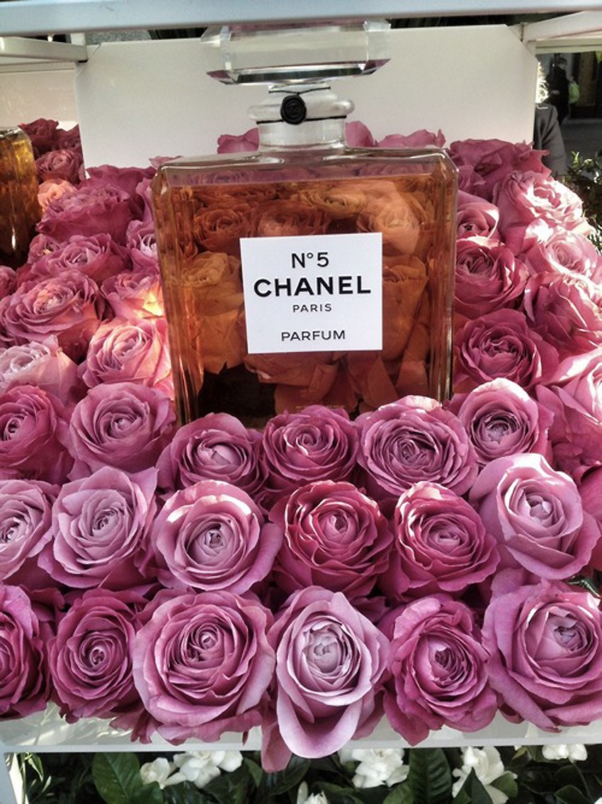 Chanel-Flower-Stall.1.jpg