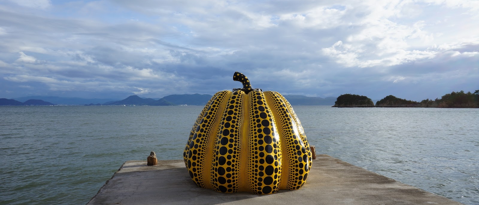 naoshima-3-1600x686.jpg