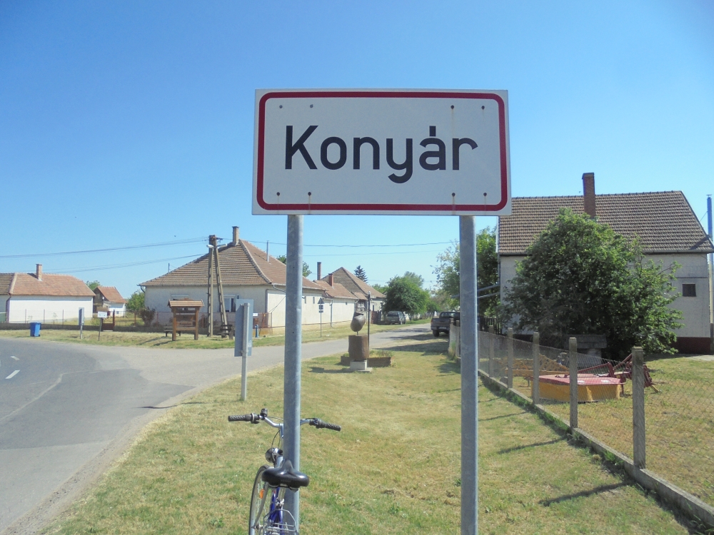 20180503_060_konyar_bejarat.JPG