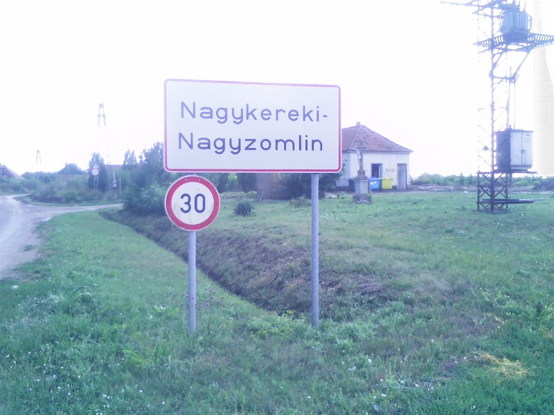 20150823_059_nagyzomlin_bejarat.jpg