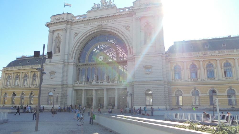 20160718_005_budapest_keleti_kivurol.JPG