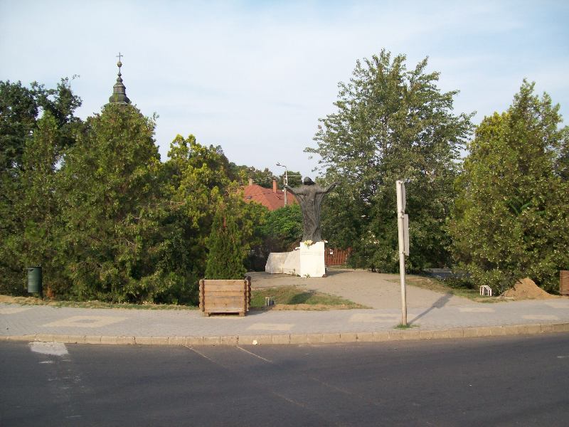 20140907 121 Nyíradony világháborús emlékmű.jpg