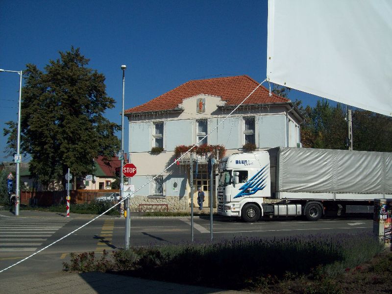 20141010 123 Vámospércs városháza.JPG