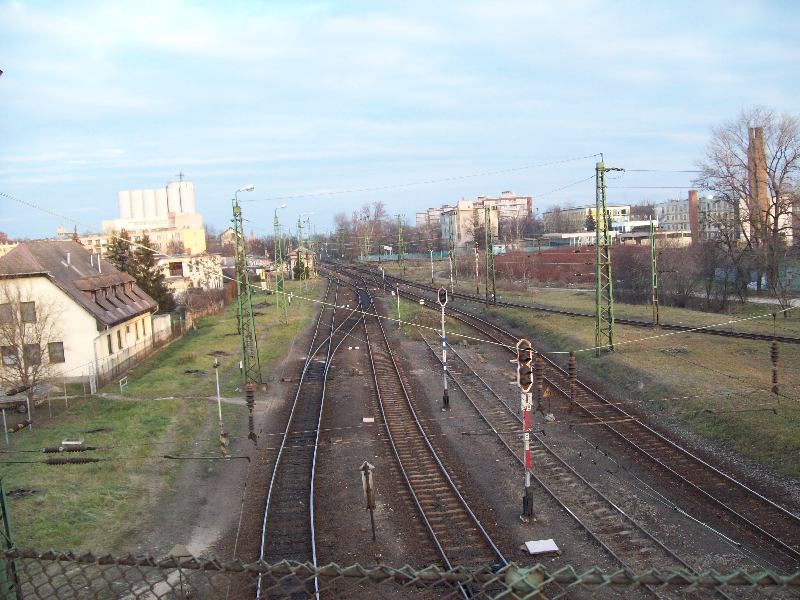 20081225 10 Miskolc felüljáró hol van már a szép világ.jpg