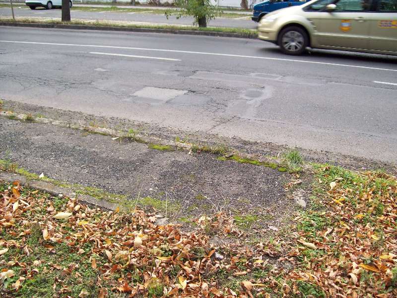 20131003 025 Megszűnt megállók - Pallagi út.JPG