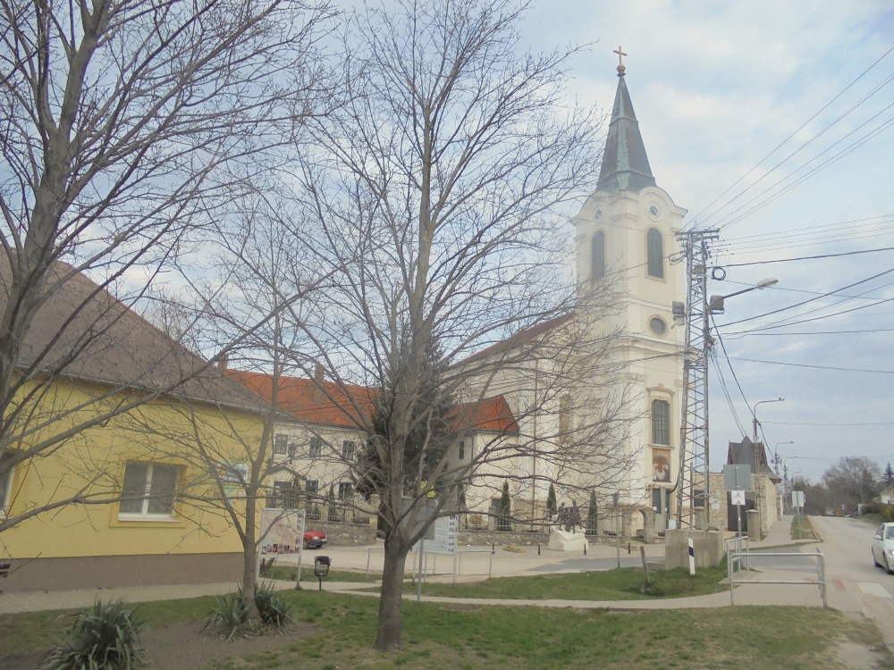 20200326_84_bodajk_segito_szuz_maria-kegytemplom.JPG