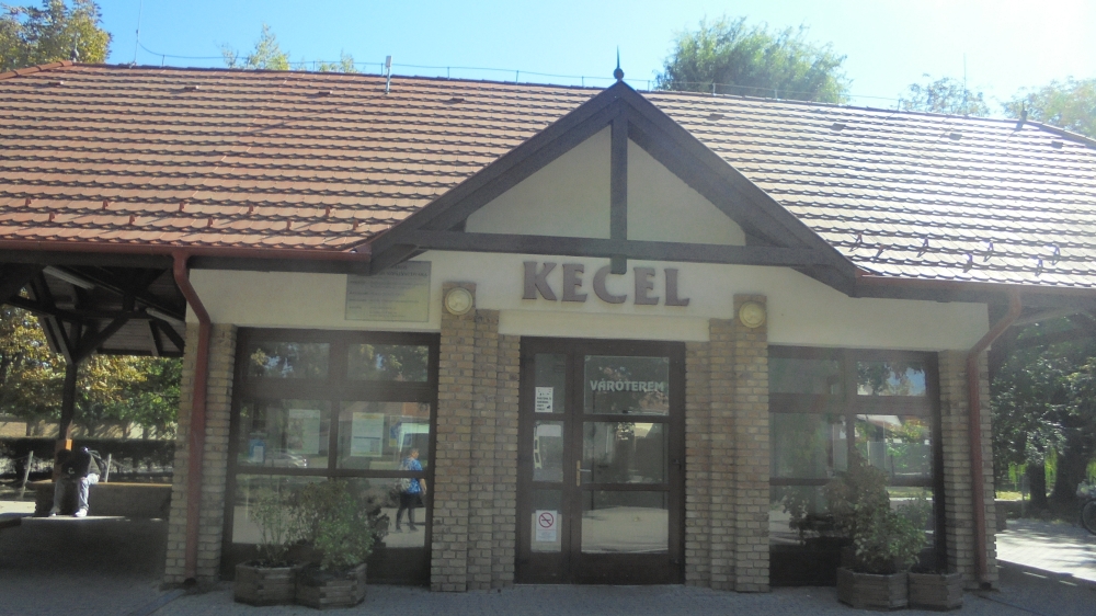 20240921_01_kecel_buszallomas.JPG