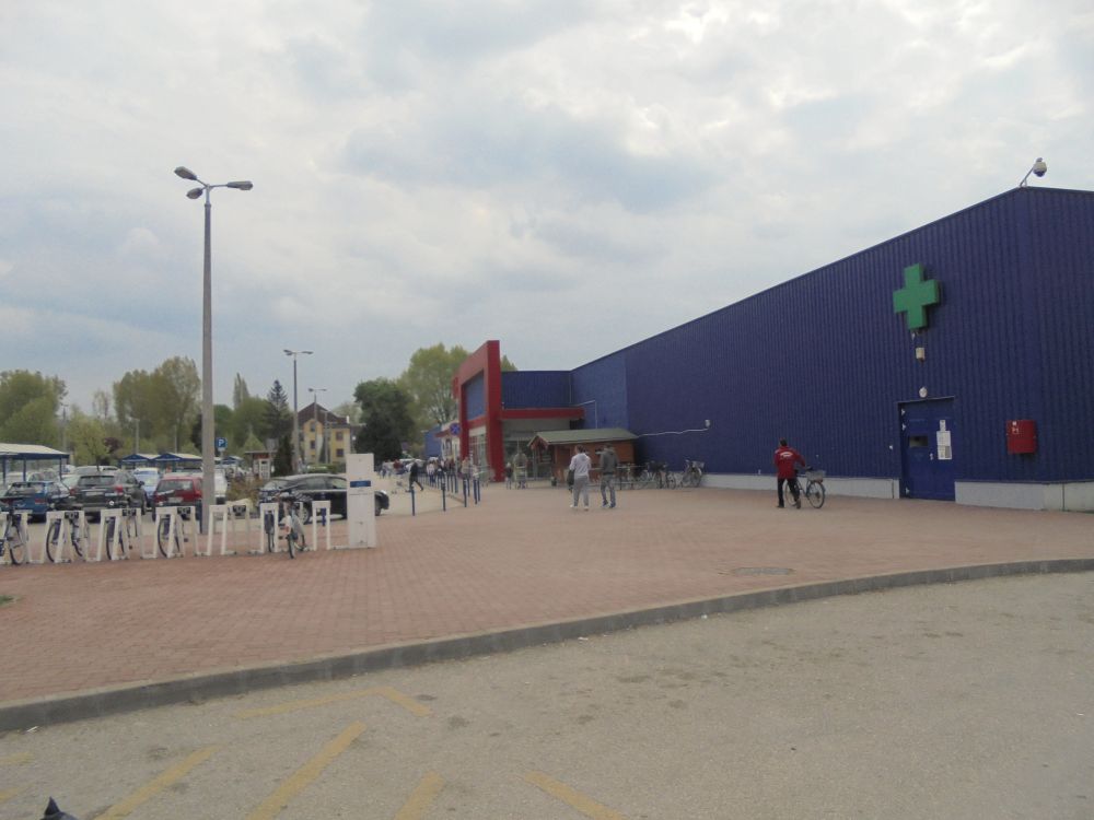 20170415_016_esztergom_tesco.JPG