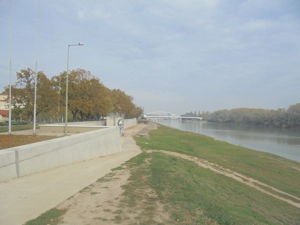 20171021_034_szeged_tisza.JPG