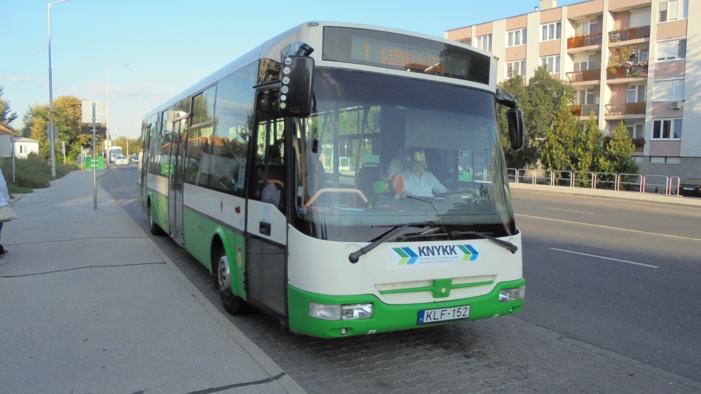 20160815_01_tata_busz.JPG