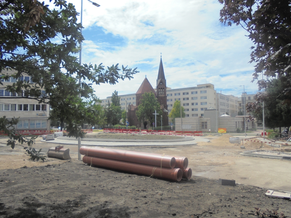 20180728_041_veszprem_csolnoky_ferenc_korhaz.JPG