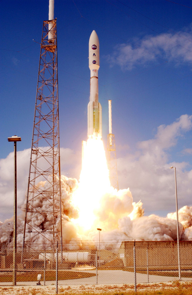 atlas_v_551_roars_into_blue_sky.jpg