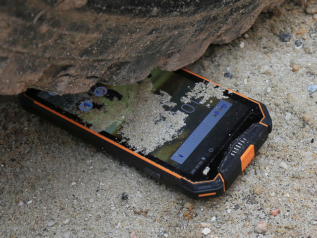 Egy új színfolt az olcsó strapamobilok között – Megjelent az Ulefone Armor 3W