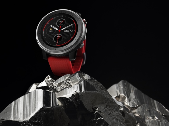 Bemutatkozott az Amazfit Stratos 3