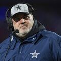 Mike McCarthy az idei szezonban a Cowboys vezetőedzője marad