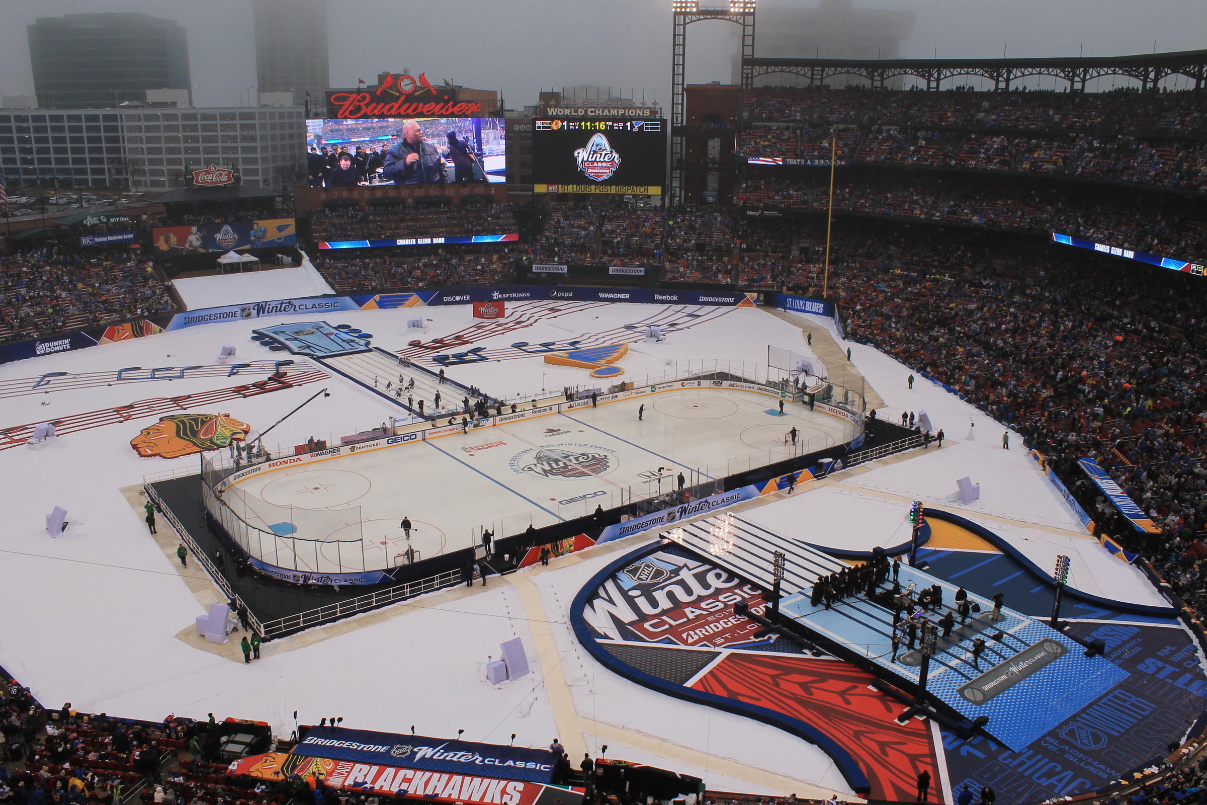 020117_wp_winterclassic_01.jpg