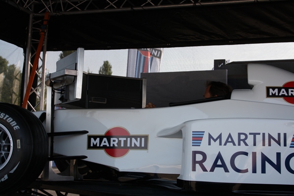 martini f1 szimulátor.jpg