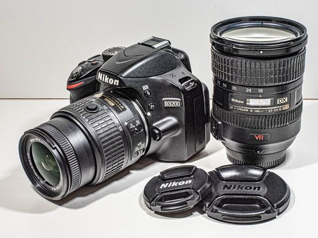 Nikon D3200 - Nikkor AF-S 18-55
