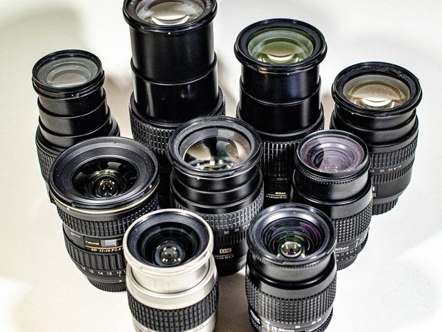 Nikon F objektívek
