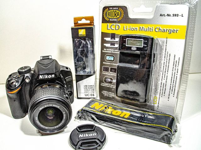 Nikon D3200 dobozos