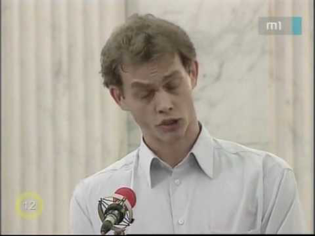 Vasárnapi kabaré - Parodizáljuk Áder Jánost!