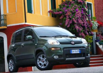 2013-Fiat-Panda-4x4.jpg