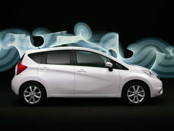 Nissan-Note-2013-for-Europe-Photos-1.jpg