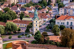 Nem csak Pisanak, Szécsénynek is van ferde tornya