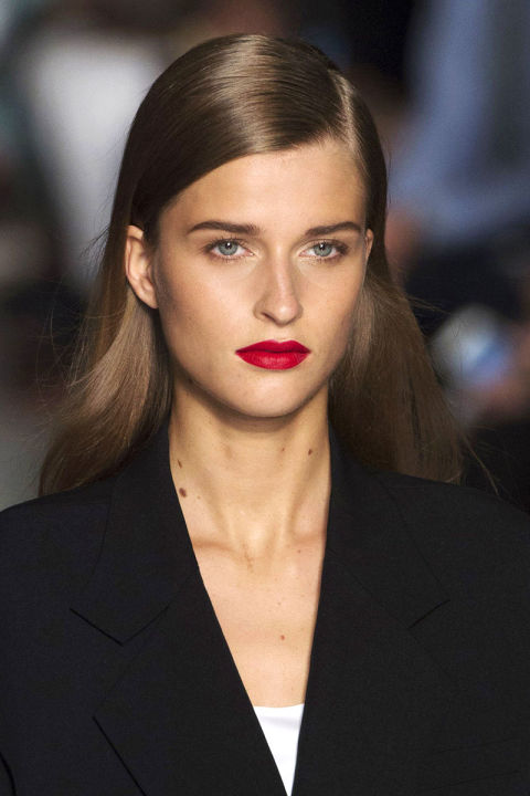 hbz-ss2016-trends-makeup-red-lips-dkny-clp-rs16-9863.jpg