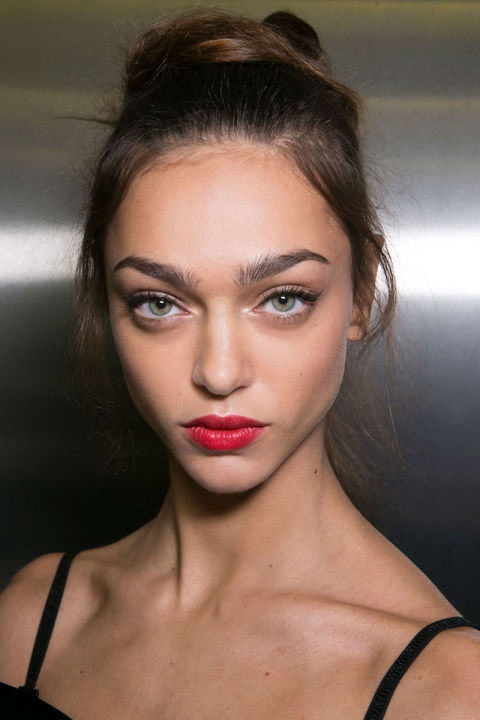 hbz-ss2016-trends-makeup-red-lips-dolce-e-gabb-bks-a-rs16-4517.jpg