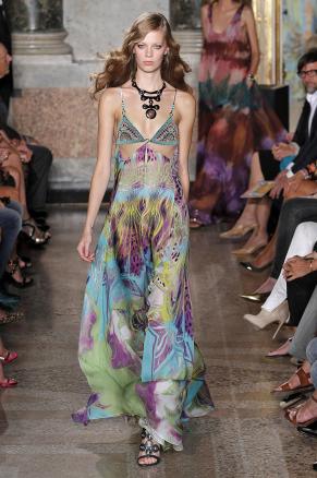 pucci-runway-milan-fashion-week-womenswear-spring-summer-2015-14-.jpg