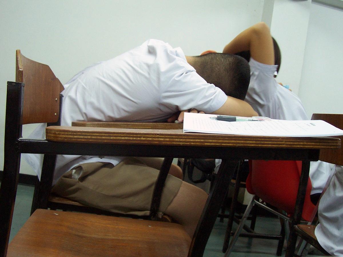 sleeping_students.jpg