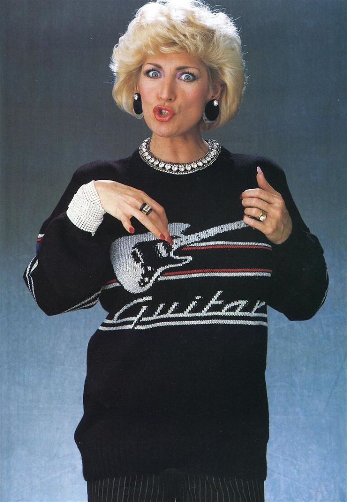 80s-knitted-sweater-fashion-wit-knits-36-58219079f123e_700.jpg