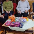 2024.december13-án a Mosoni Idősek Klubjában tettünk látogatást ünnepre hangoló beszélgetéssel töltöttük a délelőttöt