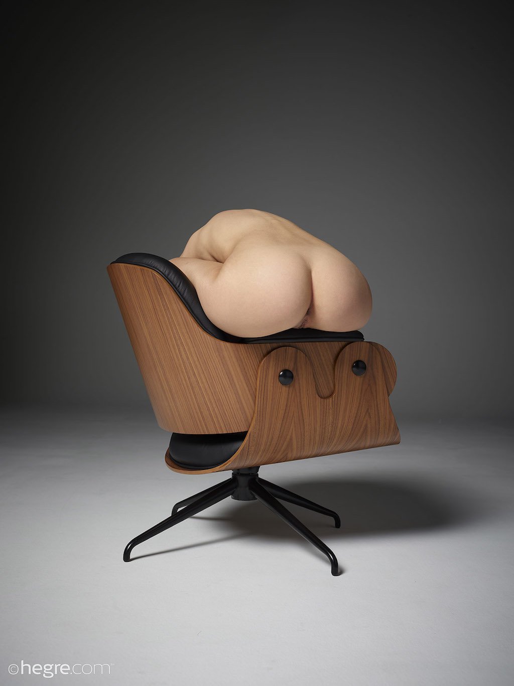 ariel-barcelona-armchair-32-10000px.jpg